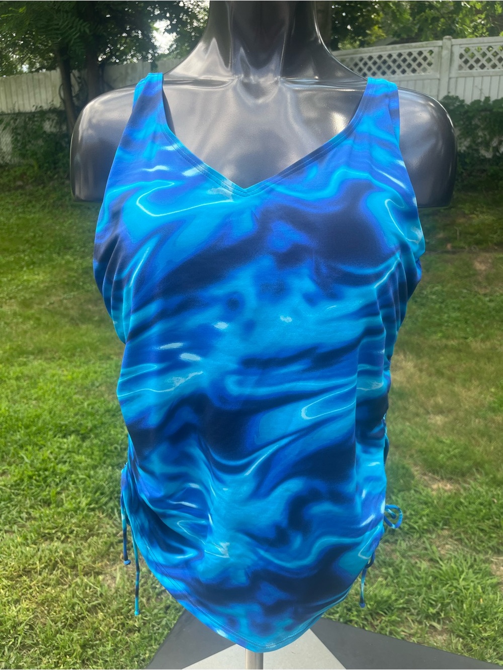 Lands End Women’s Blue Swirl Tankini Swim Top